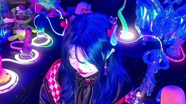 LaytonBox online show from February 19, 2026, 2:03 pm