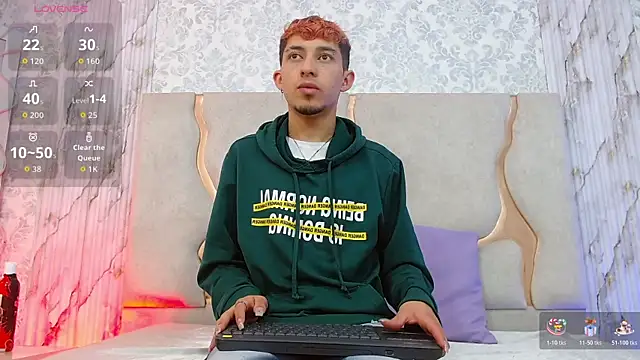 Axel tay online show from December 22, 2025, 12:27 pm