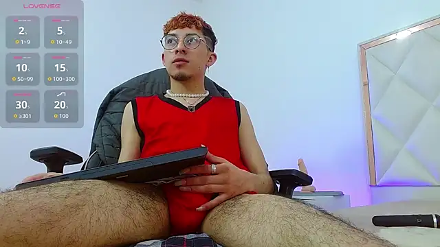 Axel tay online show from October 15, 2025, 3:38 am