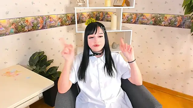 Snapshot of LorettaAngwin chatting on January 13, 2025, 4:41 pm LorettaAngwin online show from January 13, 2025, 4:41 pm