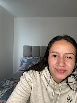 Jullya x online show from February 19, 2026, 10:07 pm