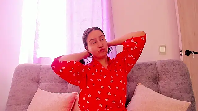 Jullya x online show from January 14, 2026, 3:04 pm