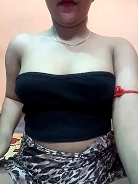 Snapshot of Eisha_20s chatting on September 10, 2025, 6:45 am Eisha 20s online show from September 10, 2025, 6:45 am