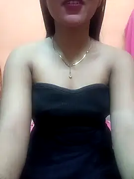 Snapshot of Eisha_20s chatting on February 8, 2025, 11:22 am Eisha 20s online show from February 8, 2025, 11:22 am