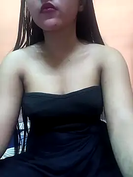 Snapshot of Eisha_20s chatting on January 25, 2025, 11:23 am Eisha 20s online show from January 25, 2025, 11:23 am