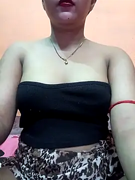 Snapshot of Eisha_20s chatting on September 25, 2025, 10:27 pm Eisha 20s online show from September 25, 2025, 10:27 pm
