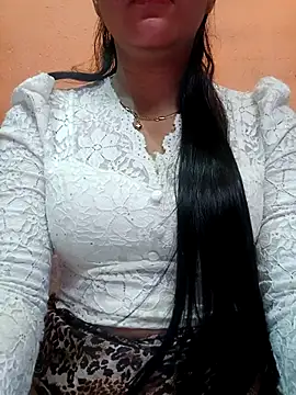 Snapshot of Eisha_20s chatting on October 14, 2025, 10:20 pm Eisha 20s online show from October 14, 2025, 10:20 pm