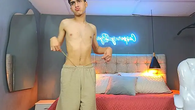 Tommy18   online show from February 21, 2025, 9:45 am