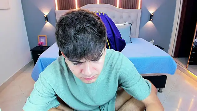 Tommy18   online show from February 25, 2026, 3:29 am