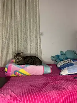 LunaShine  online show from March 23, 2025, 12:15 am