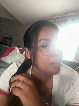 MelissathequeenOff online show from June 2, 2026, 11:32 am