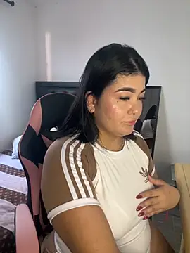 Snapshot of karla_hotgirl chatting on September 21, 2025, 8:14 pm karla hotgirl online show from September 21, 2025, 8:14 pm