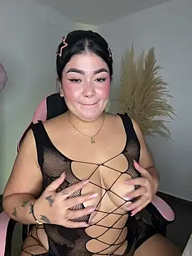 Snapshot of karla_hotgirl chatting on July 12, 2026, 1:28 am karla hotgirl online show from July 12, 2026, 1:28 am