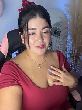 karla hotgirl online show from June 4, 2026, 1:43 am