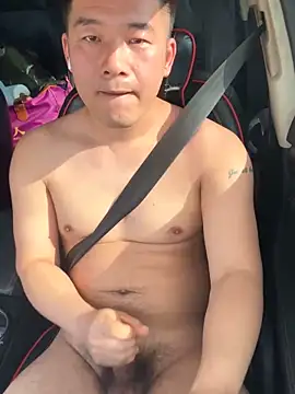 zxb757369 online show from October 18, 2025, 5:20 am