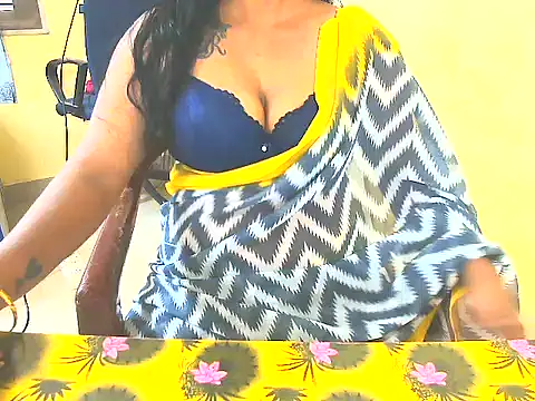 Snapshot of sriyazhini chatting on February 11, 2026, 5:51 am sriyazhini online show from February 11, 2026, 5:51 am