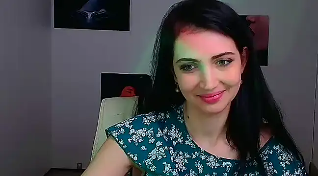 Snapshot of Amalia_amor chatting on February 3, 2025, 11:09 am Amalia amor online show from February 3, 2025, 11:09 am