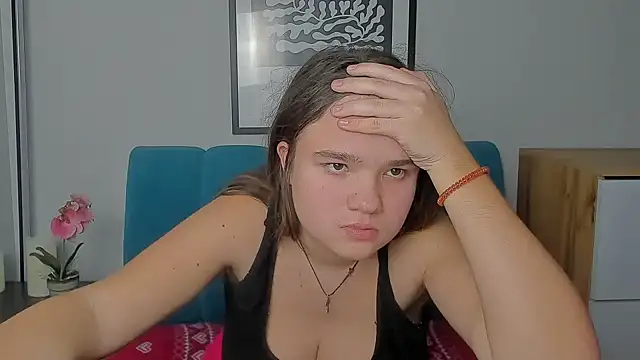 AdeleCruz online show from January 5, 2026, 5:27 pm