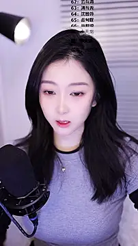 Snapshot of Muzi-sing chatting on February 26, 2026, 12:27 pm Muzi-sing online show from February 26, 2026, 12:27 pm