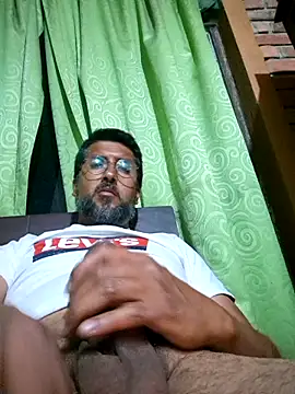 ElHades086 online show from September 29, 2025, 2:51 am