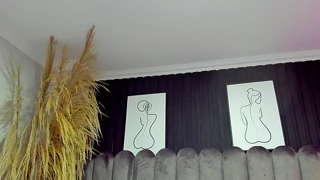 chelsea bolton  online show from November 21, 2025, 12:37 pm