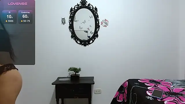 Candy Mendez online show from March 5, 2025, 6:45 pm