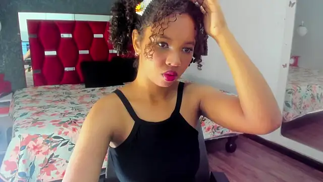 Snapshot of cataleyah_07 chatting on March 14, 2025, 11:45 am cataleyah 07 online show from March 14, 2025, 11:45 am