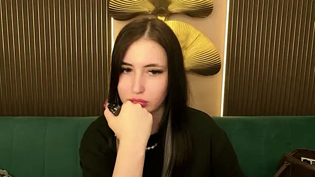 Snapshot of EmmaLawrens chatting on May 30, 2026, 10:43 am EmmaLawrens online show from May 30, 2026, 10:43 am