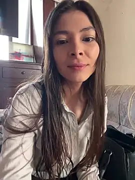 Snapshot of Aleska_Miami chatting on July 10, 2026, 2:17 pm Aleska Miami online show from July 10, 2026, 2:17 pm
