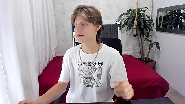 blondie lover69 online show from September 19, 2025, 7:51 pm