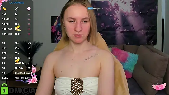 Snapshot of BeautyBlondy chatting on May 8, 2026, 12:31 pm BeautyBlondy online show from May 8, 2026, 12:31 pm