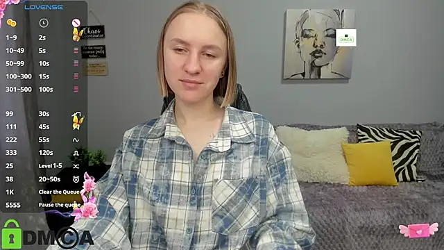 Snapshot of BeautyBlondy chatting on April 23, 2026, 12:29 pm BeautyBlondy online show from April 23, 2026, 12:29 pm