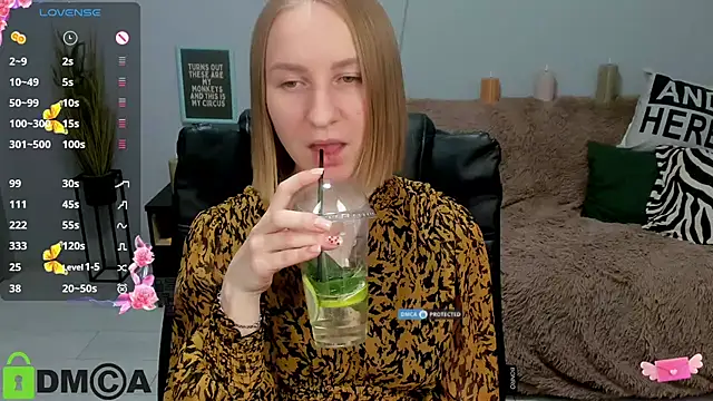 Snapshot of BeautyBlondy chatting on May 28, 2026, 12:33 pm BeautyBlondy online show from May 28, 2026, 12:33 pm