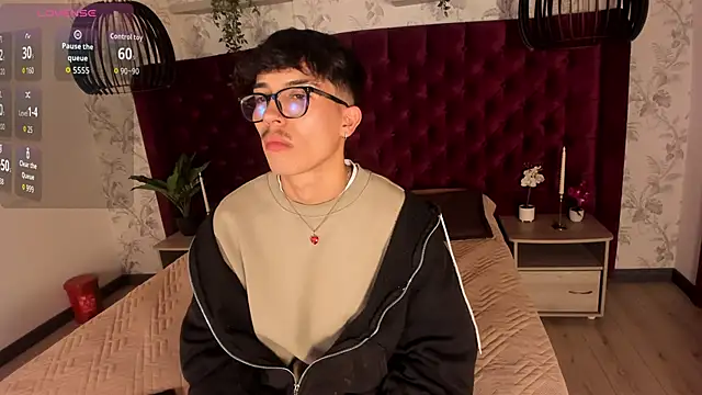 tim  fox online show from November 17, 2025, 12:20 pm