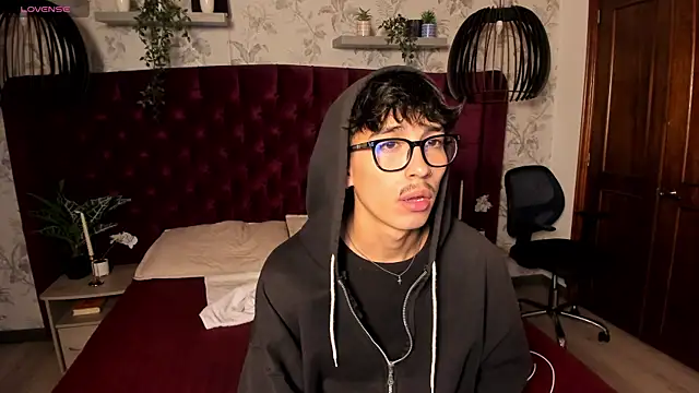 tim  fox online show from March 28, 2026, 11:44 am