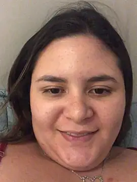 julinha2311 online show from March 6, 2025, 7:10 pm