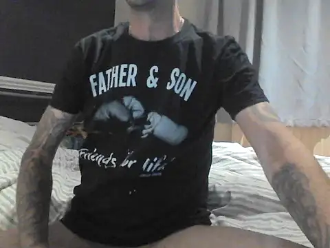 allnaked00 online show from September 16, 2025, 8:54 pm