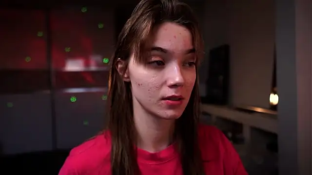 ileanacampbe online show from November 20, 2025, 4:24 am