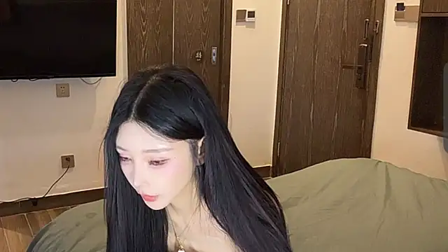 Snapshot of muyan_00 chatting on October 13, 2025, 2:18 pm muyan 00 online show from October 13, 2025, 2:18 pm