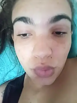 Snapshot of oliveira_k chatting on April 4, 2026, 5:19 pm oliveira k online show from April 4, 2026, 5:19 pm