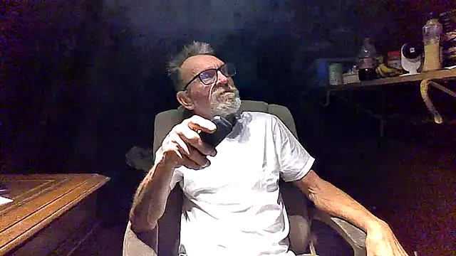 Aldick68 online show from May 13, 2026, 5:03 am