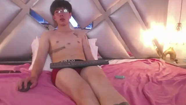 HiddenDesireFx online show from February 6, 2025, 4:21 am