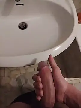 Snapshot of StirringOomph chatting on February 16, 2026, 1:26 am StirringOomph online show from February 16, 2026, 1:26 am