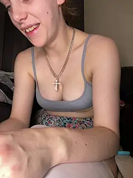 VioletxBlue online show from April 15, 2026, 8:42 pm