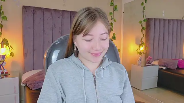 Dahlia Rousse online show from January 18, 2026, 7:34 am