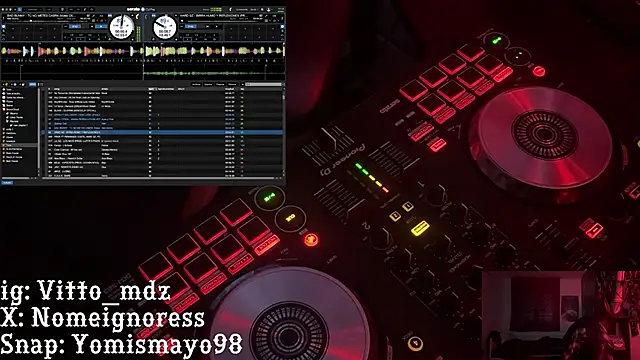 Snapshot of vittote chatting on February 20, 2025, 5:41 pm vittote online show from February 20, 2025, 5:41 pm