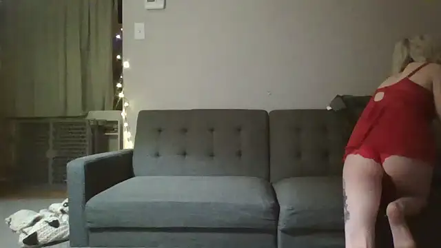 miamimintbaby online show from January 11, 2025, 12:44 am