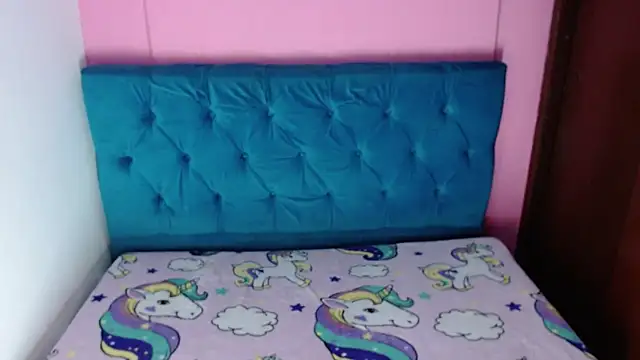 astreajonescm101 online show from January 12, 2025, 11:50 am