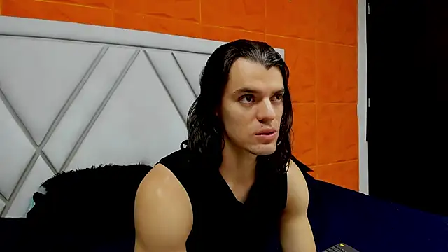 Snapshot of maxi_styles chatting on February 23, 2026, 11:44 am maxi styles online show from February 23, 2026, 11:44 am