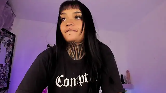 Snapshot of amyswallow7 chatting on February 10, 2026, 1:15 am amyswallow7 online show from February 10, 2026, 1:15 am